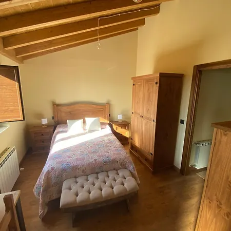 Holiday home Valles Valdenebro de los Valles